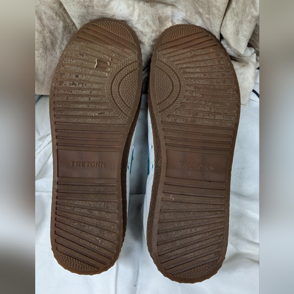 Like New Trenton Men’s Leather White and Green Sneakers. - Picture 5 of 10